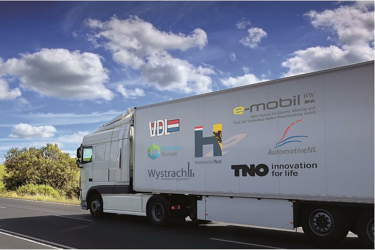 Ein Brennstoffzellen-Truck des H2-Share-Projekts