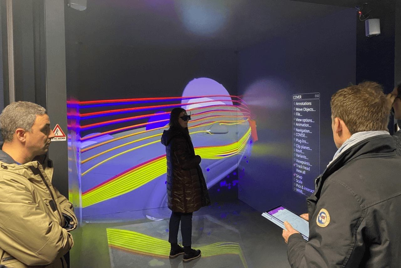 A person tries the virtual reality and augmented reality at the Höchstleistungsrechenzentrum Stuttgart.