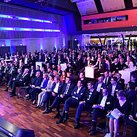 Blick ins Publikum im Neckar Forum Esslingen